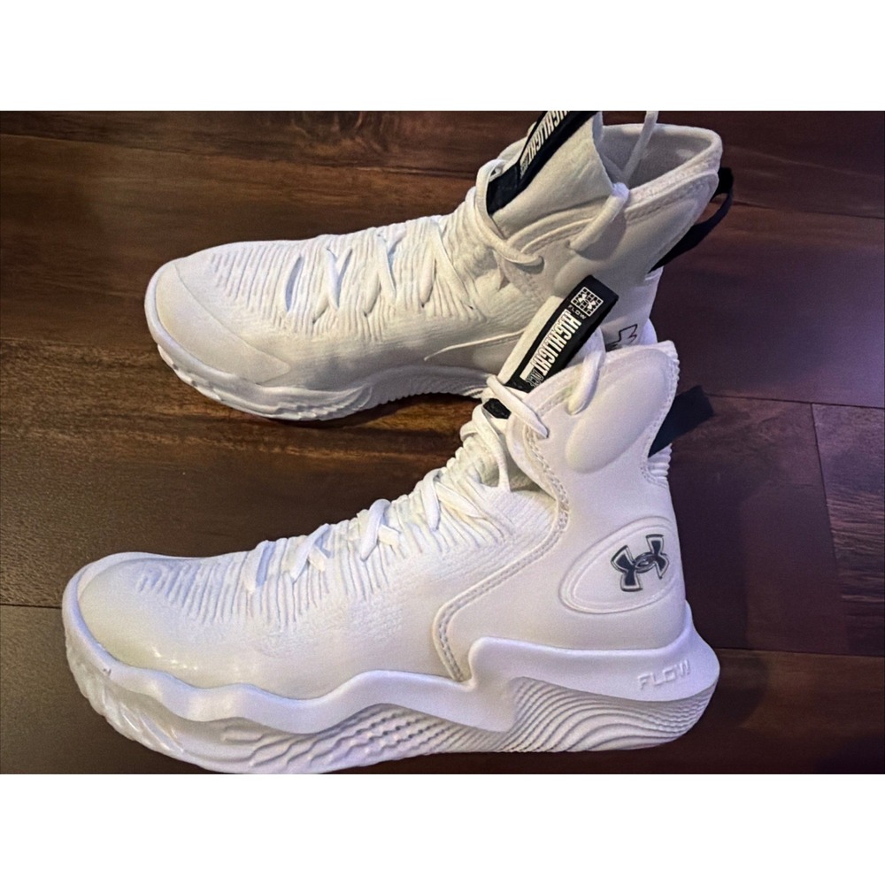 New Under Armour Womens Flow Highlight Ace Volleyball Shoes Size 8.5 White Navy
